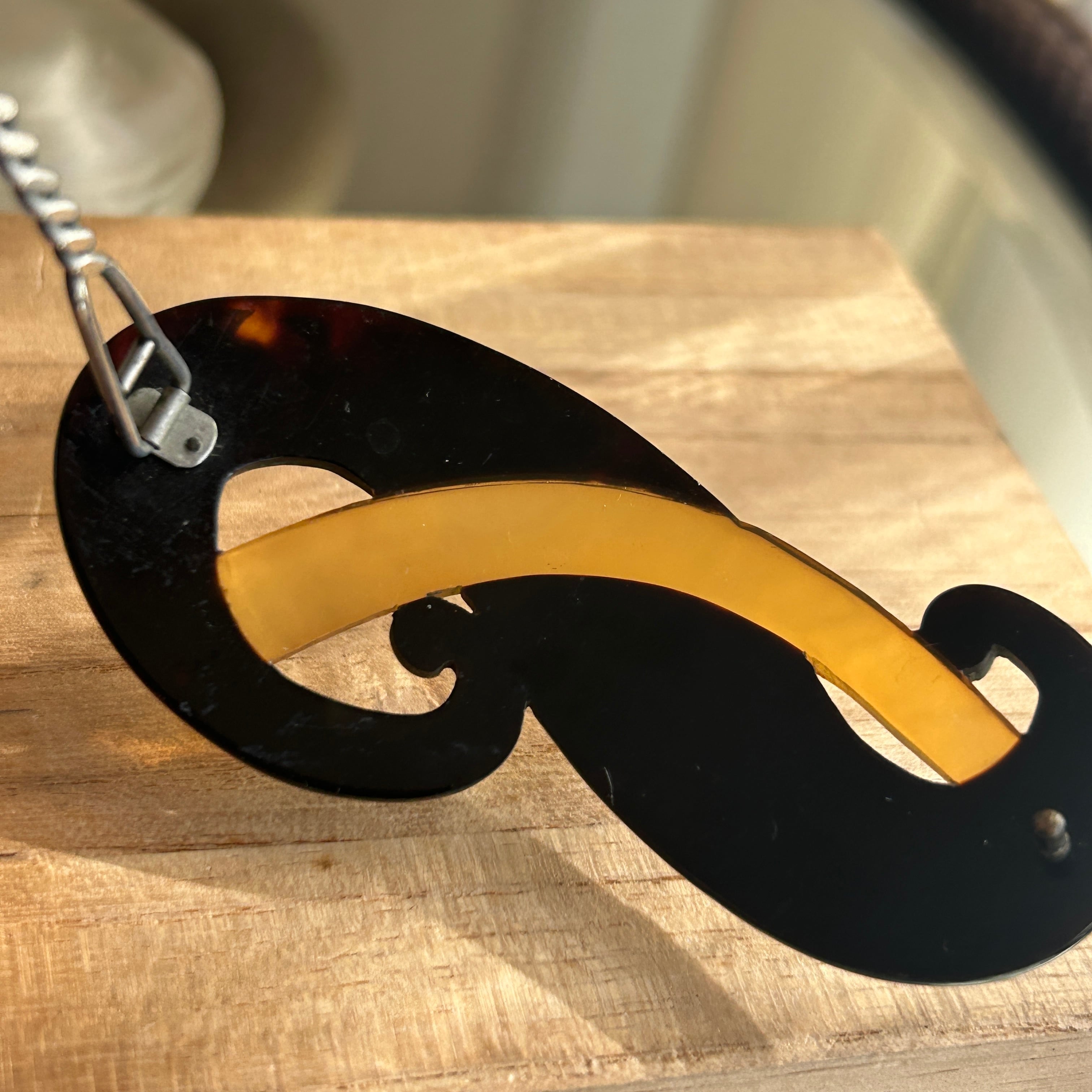 アンティーク　鼈甲二色に螺鈿銀象嵌のバレッタ