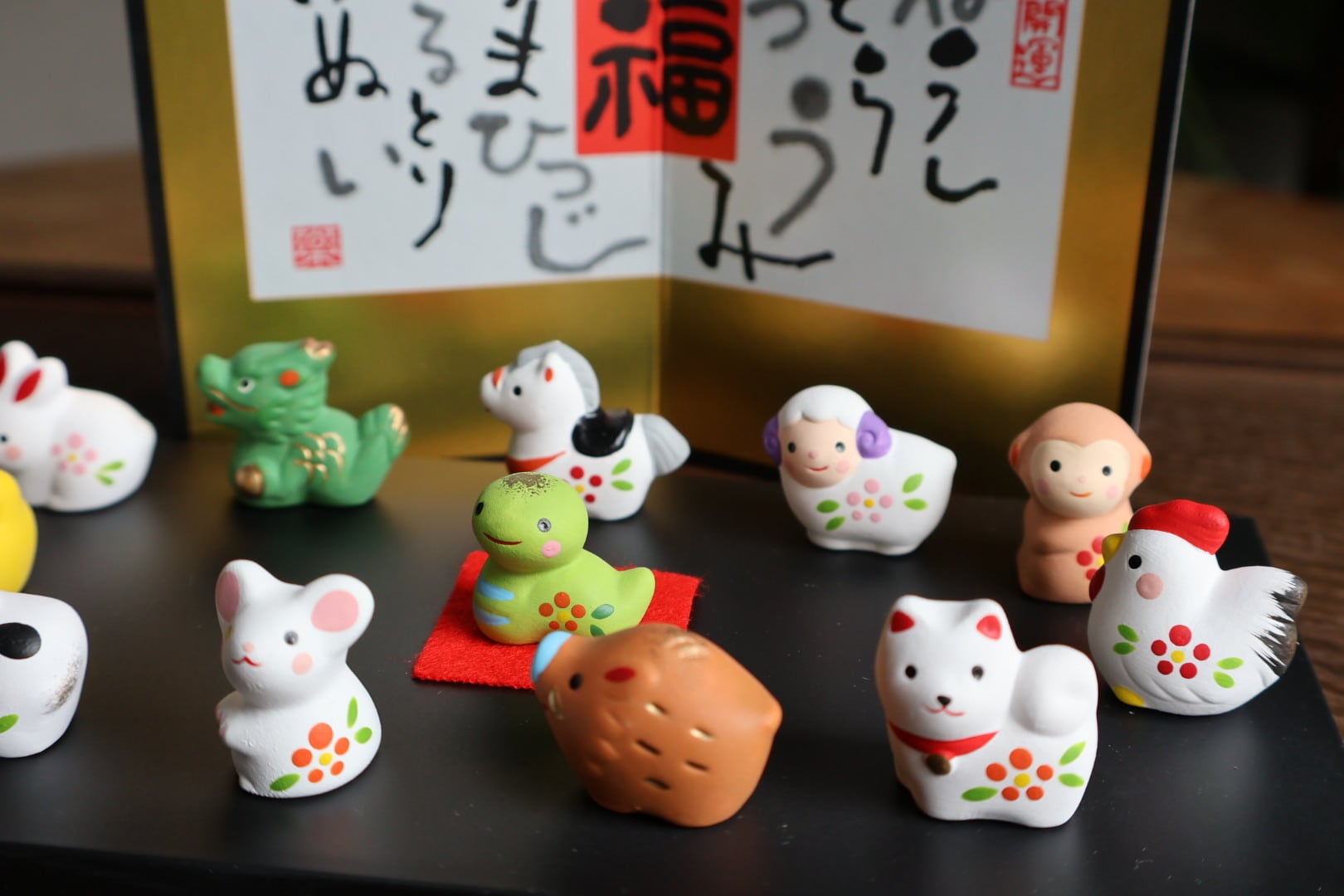 薬師窯 干支 錦彩招福十二支飾り | うつわ通販 土岐陶器店 / ONLINE SHOP