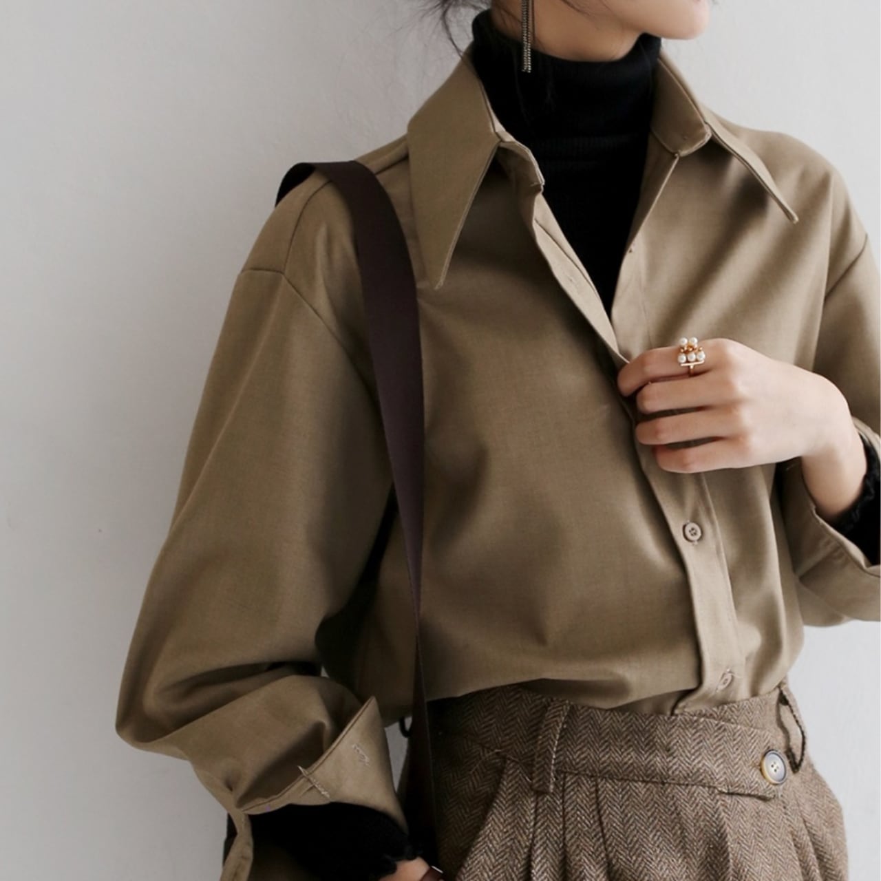 クラシックポインテッドカラーシャツ R00471