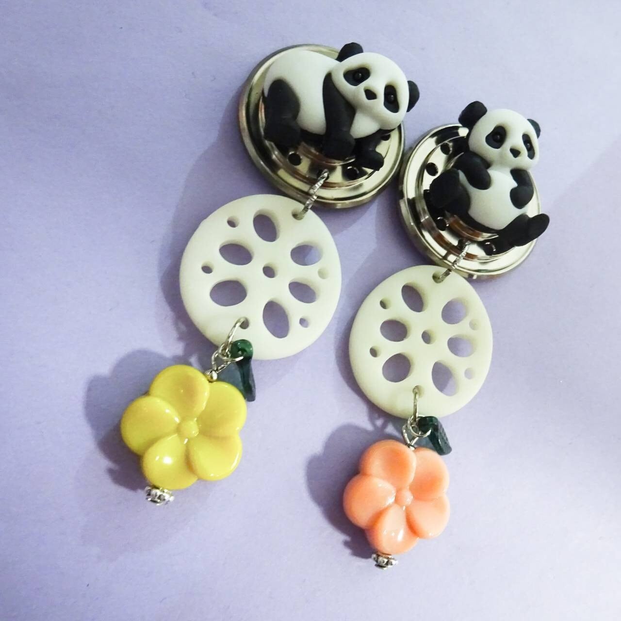 遊ぶパンダ と レンコンのお花 ピアス イヤリング ステンレス レトロ 