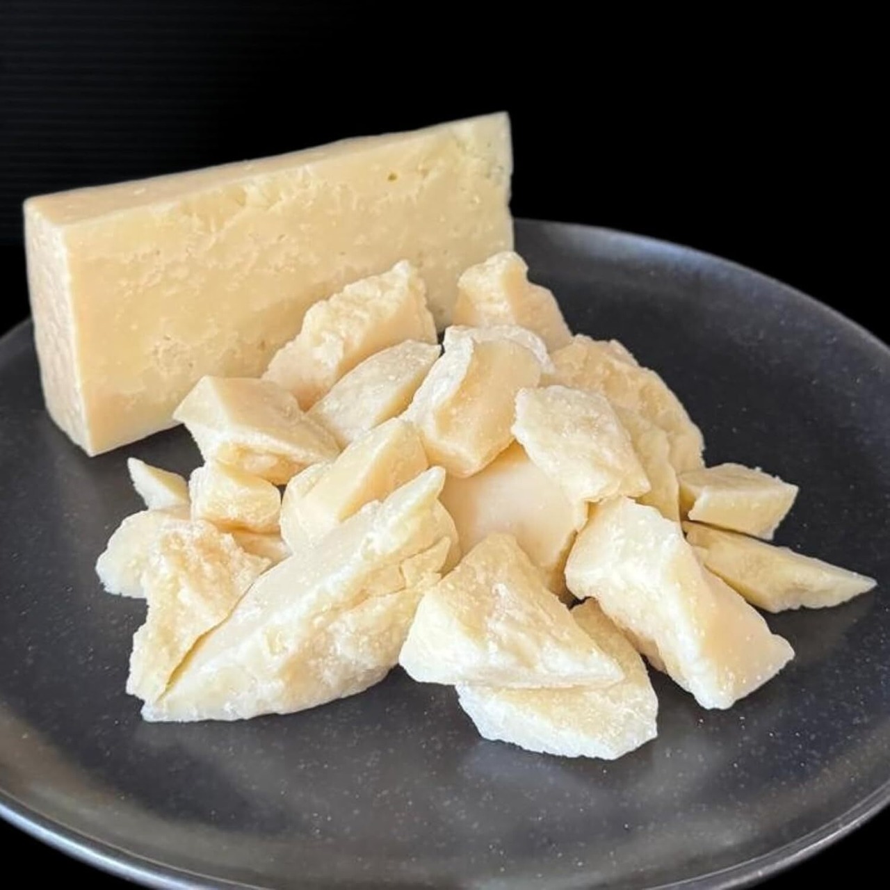 イタリア産 グラスフェッド ペコリーノ・ロマーノ 9ヶ月熟成 10kg 業務用 Grassfed Pecorino Romano 9 Months Aged 10kg | Professional Large Volume