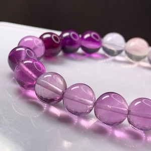 A18.透明度有り♪パープルグラデーションフローライトブレスレット