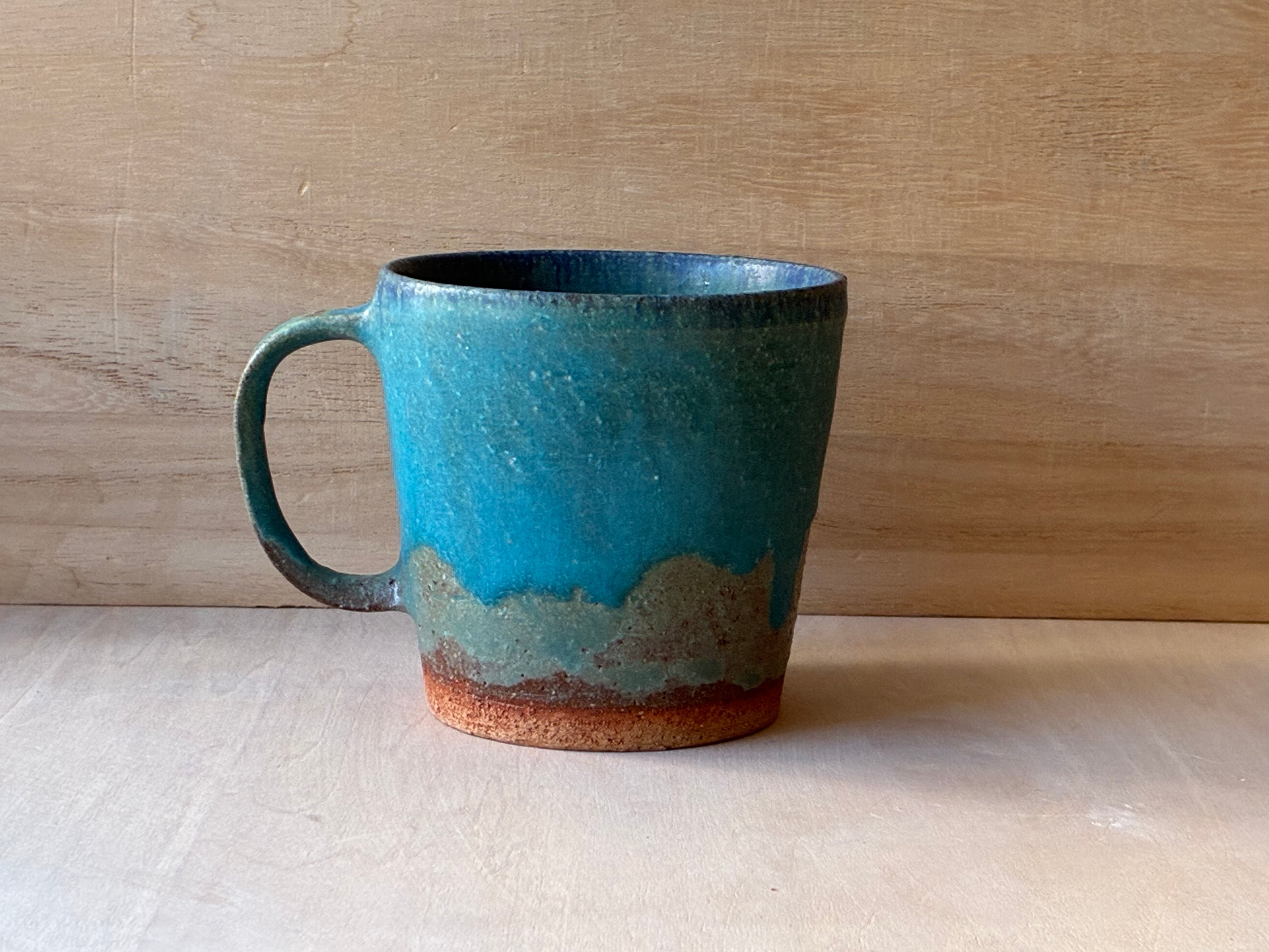 渋い青（口縁濃いブルー景色Lサイズ)270ml マグカップ コーヒーカップ