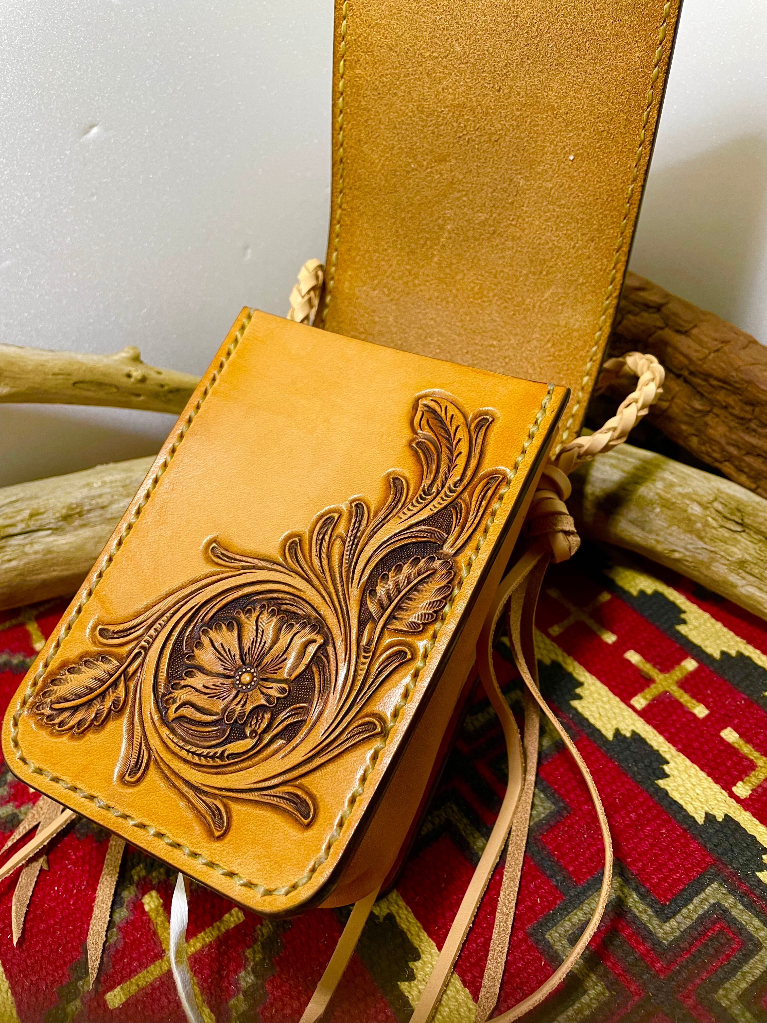 メディスンバッグ　カービング 楽天市場】【お買い物マラソン対象】 本革 ショルダーバッグ フラワー