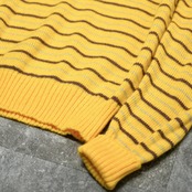 border acryl knit