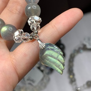 R2 ラブラドライトー羽ーデザインブレスレット