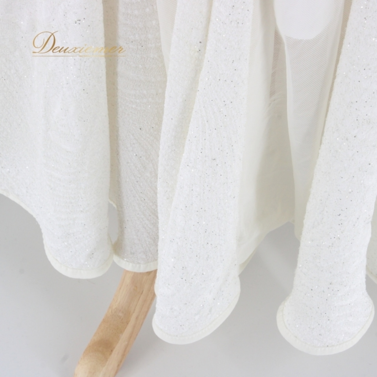 社交ダンス 衣装 スタンダード スカート レッスンウェア レディース 白 ラメ キラキラ ホワイト系 フォーマル 練習着 ロングスカート レース オールホワイト フェミニン 伸縮性 ゴムウエスト ダンスウェア スカート丈91cm シンプル お洒落 洗練 おすすめ レディースファッション ステージ衣装 婦人服