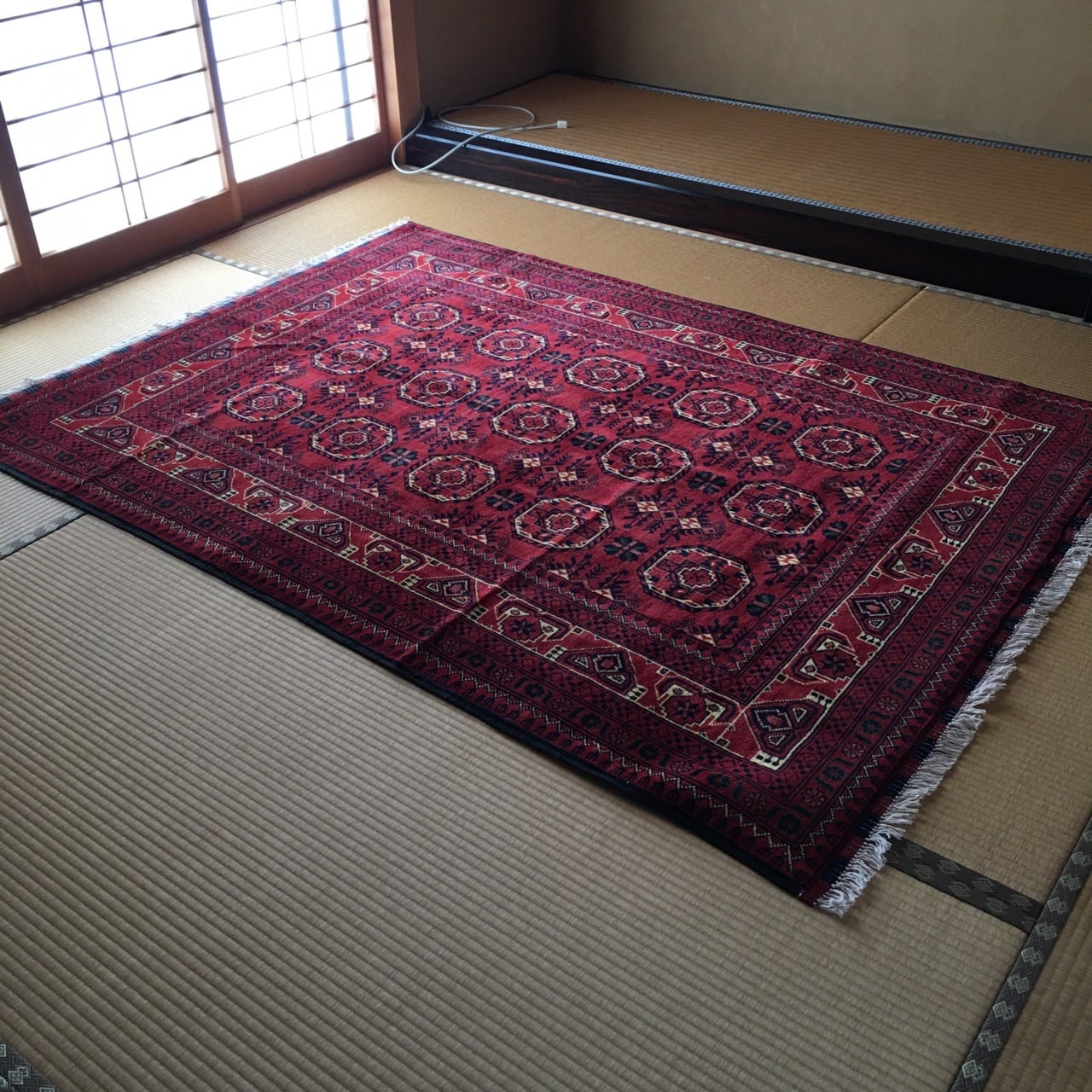 アフガニスタン絨毯：新品 柔らかくソフトな絨毯で知られるカミヤブ 