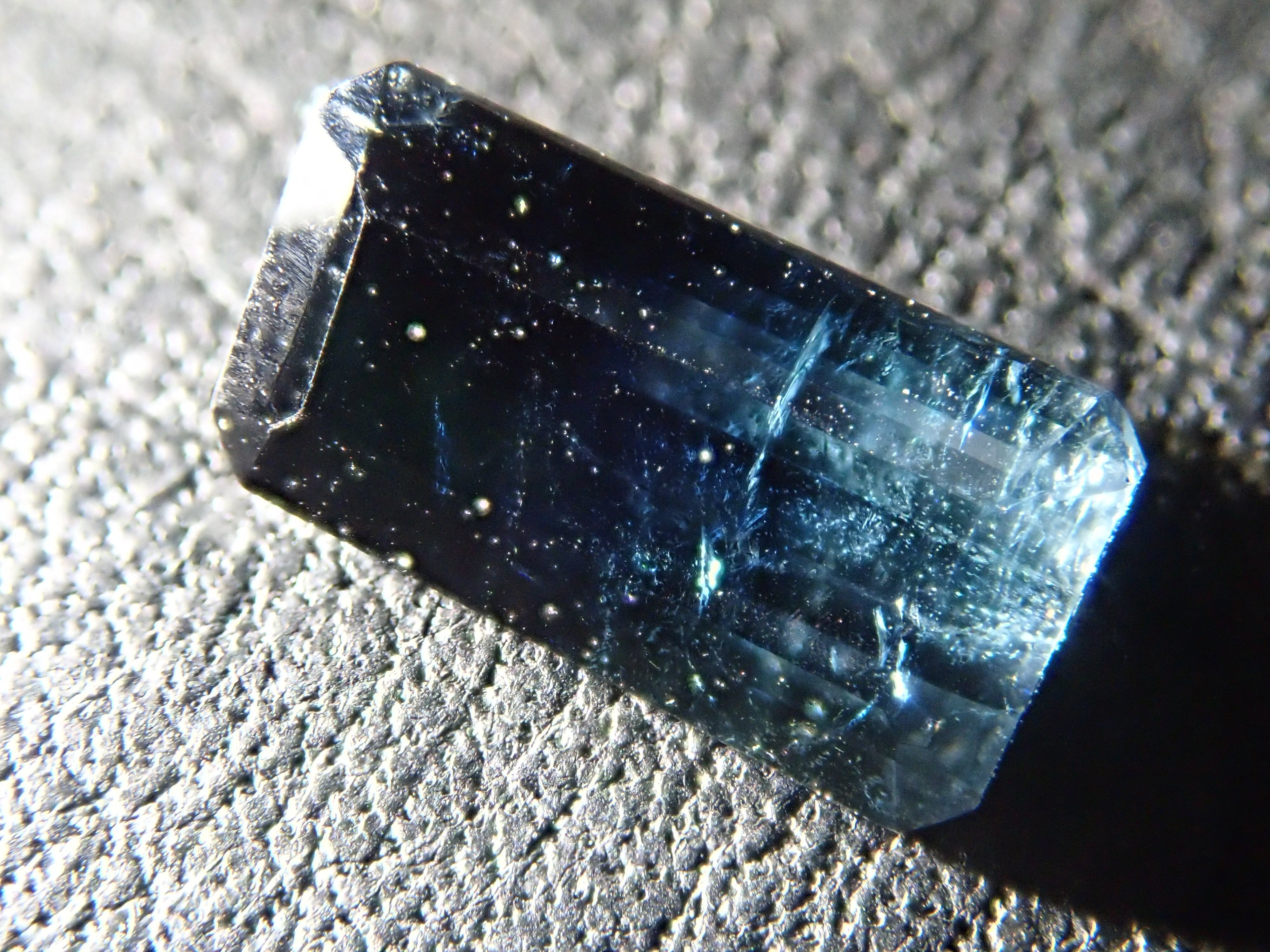 アフガニスタン産バイカラートルマリン 1.444ct | Gem Shop Urcaguary