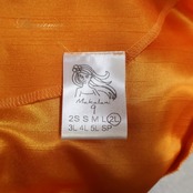 フラダンス 衣装 ワンピース ドレス Makalani オレンジ系 日本製 ワンカラー 五分袖 光沢感 無地 シンプル 高級感 上品 かわいい 鮮やか 華やか 明るい ハワイアン アロハ フラ ダンス レッスン 練習 ドレッシー 軽やか