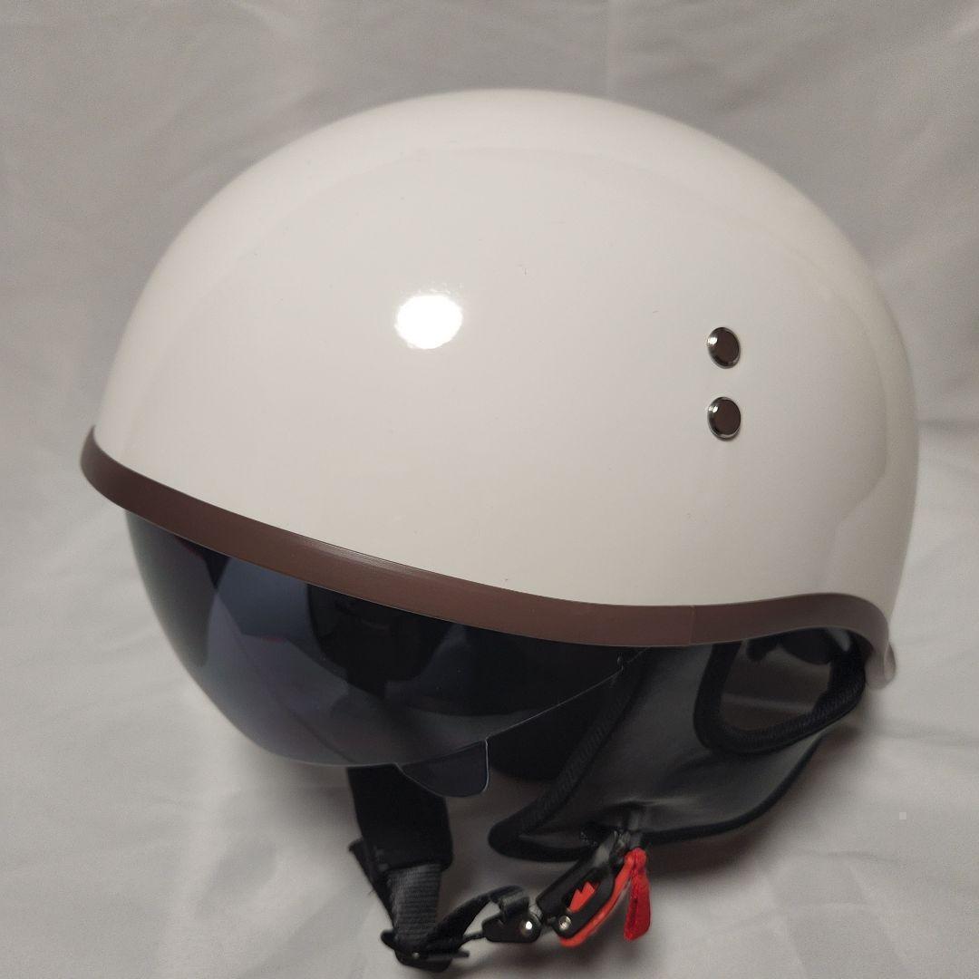 ダックテールヘルメット　バイザー付　ホワイト　半帽　キャップ型　半ヘル