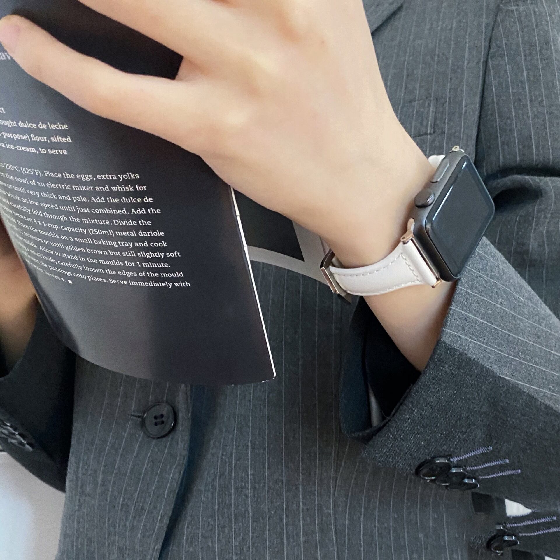 Apple Watch Ultra/8/7/SEバンド 本革 ピンク フェミニン 女性○ アップルウォッチベルト 高級感 オトナ  心地よさがクセになる♪ | jpcasecase 携帯ケース 通販