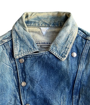 Vintage 90s Denim jacket -chemical wash-