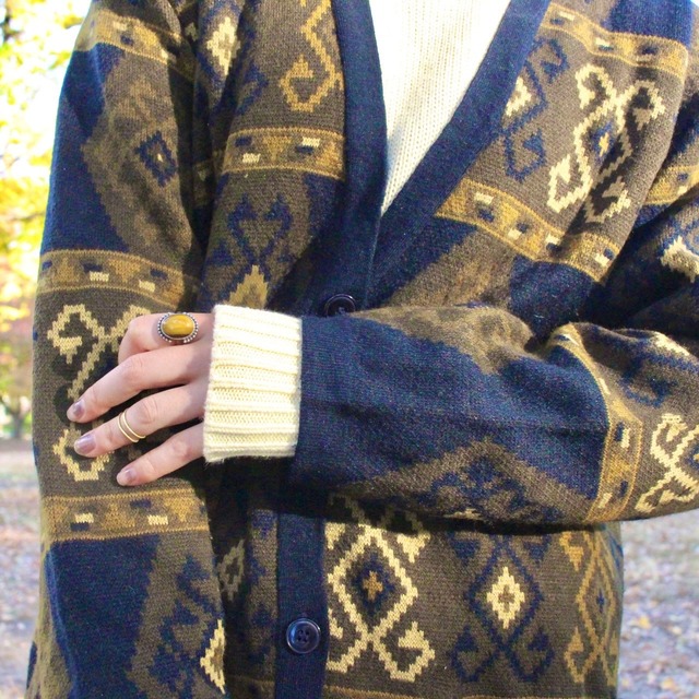 幾何学ニットカーディガン　オーバーサイズ