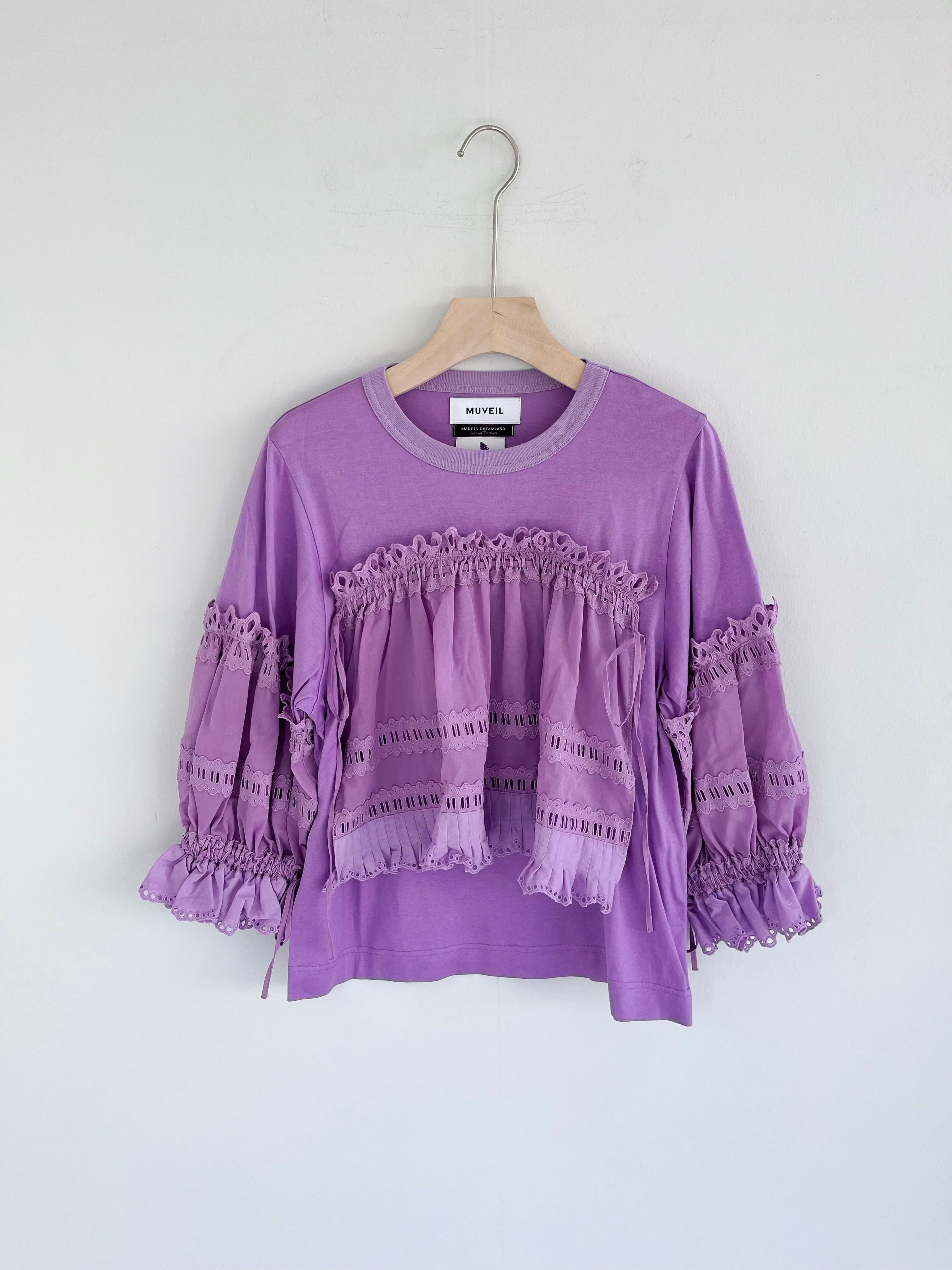 試着のみほぼ新品!完売!muveilタックレースフリルカットソー ミュベール MUVEIL タックレースフリルカットソー | KOKO