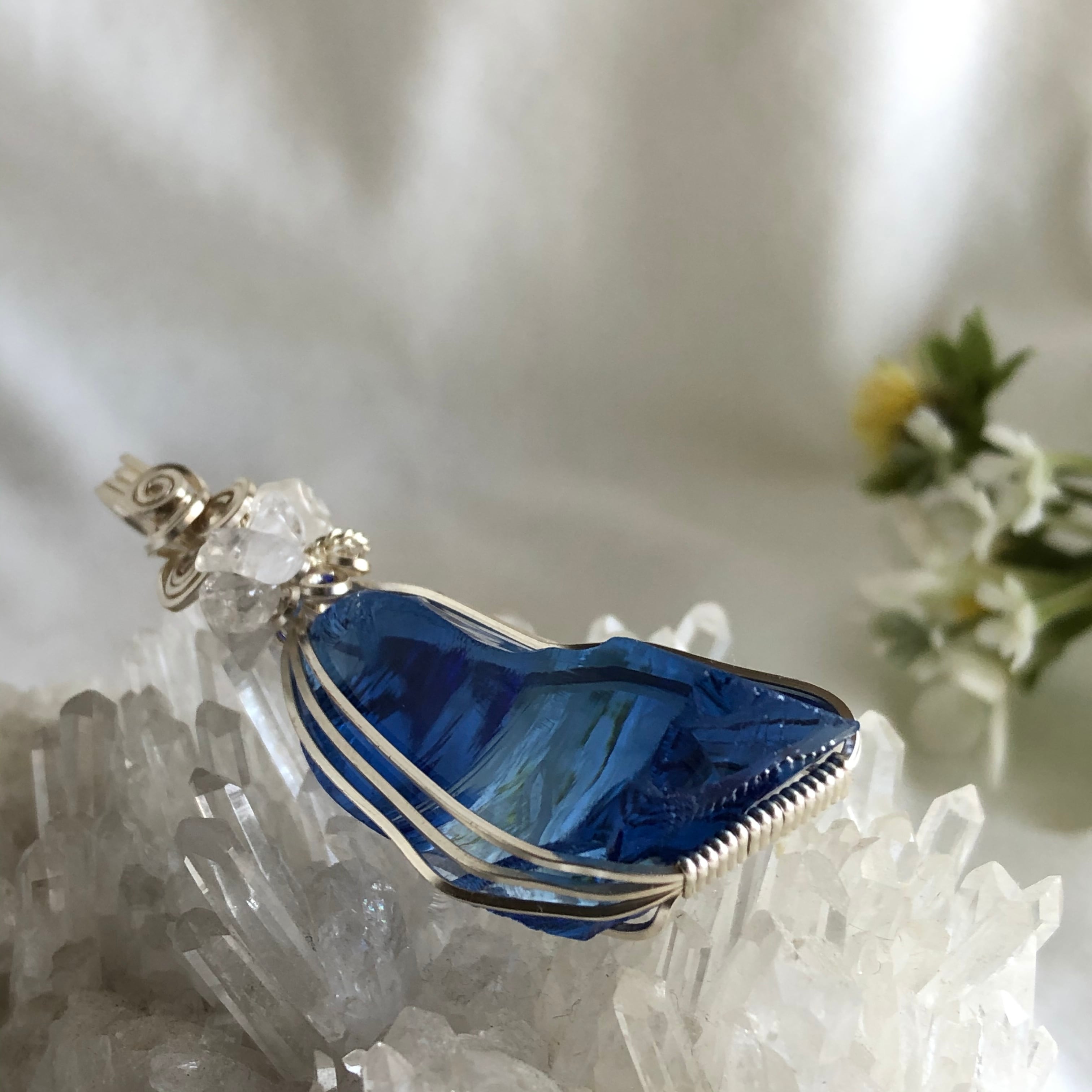 1点もの 希少中の 希少 アンダラクリスタル エレスチャルサファイア・結晶 入り アンダラクリスタル〈エレスチャルサファイアアンダラ 青〉 送料