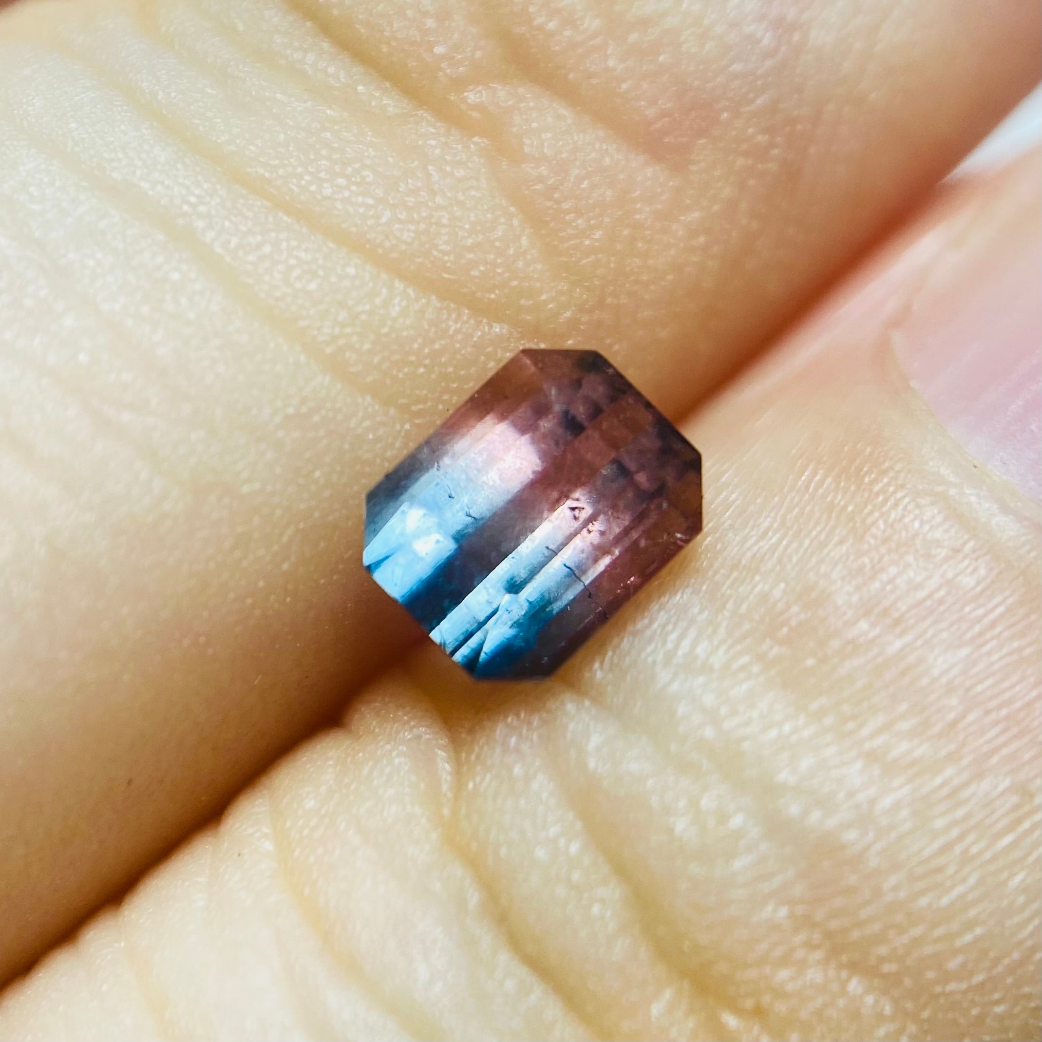 モルガナイトとアクアマリンカラーのバイカラートルマリン