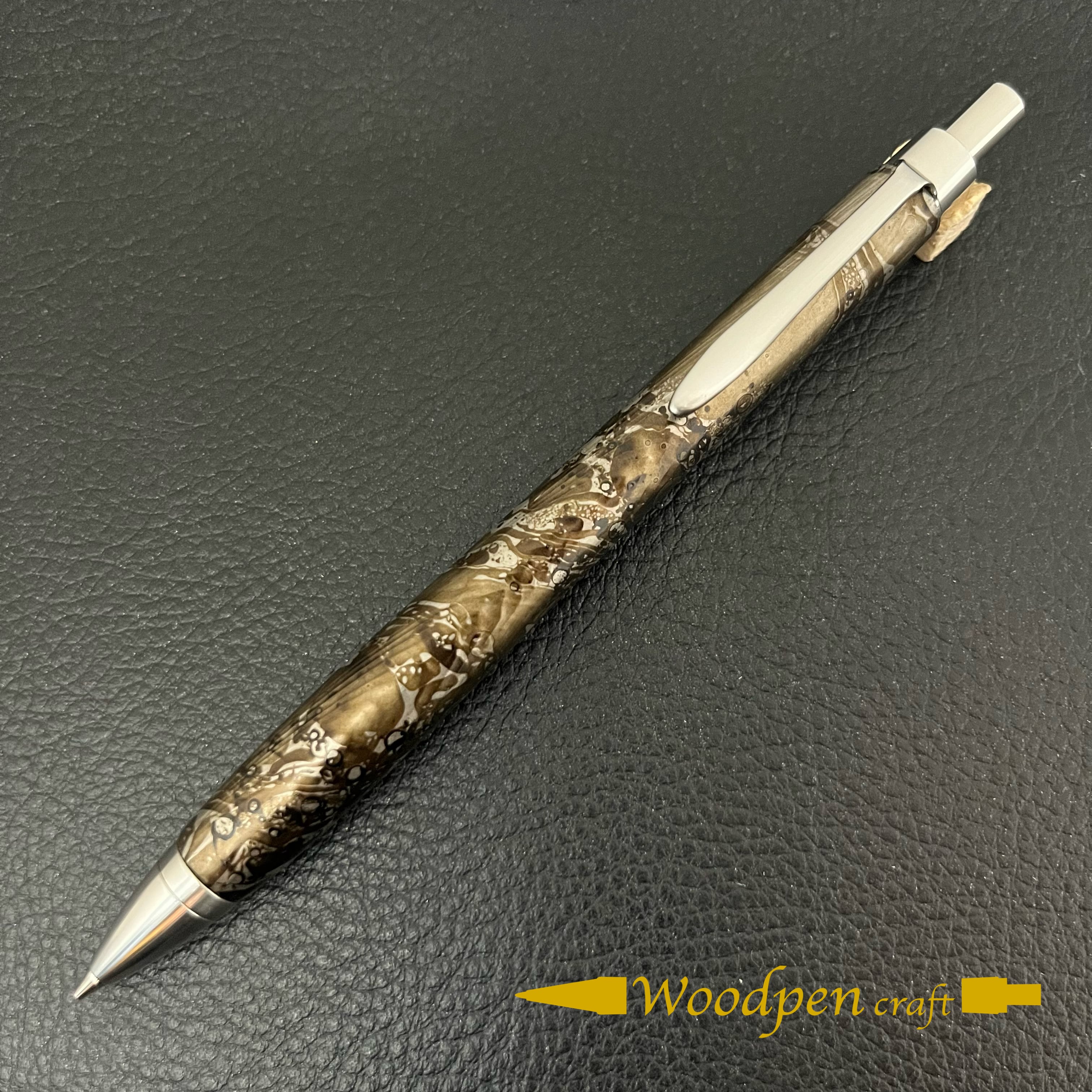 屋久杉浮造り国産漆流紋・銀霞（ぎんか）-506122111】ペンシル | 匠衆