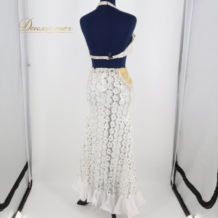 ベリーダンス オリエンタル 衣装 上下セット ホワイト系 白 シルバー