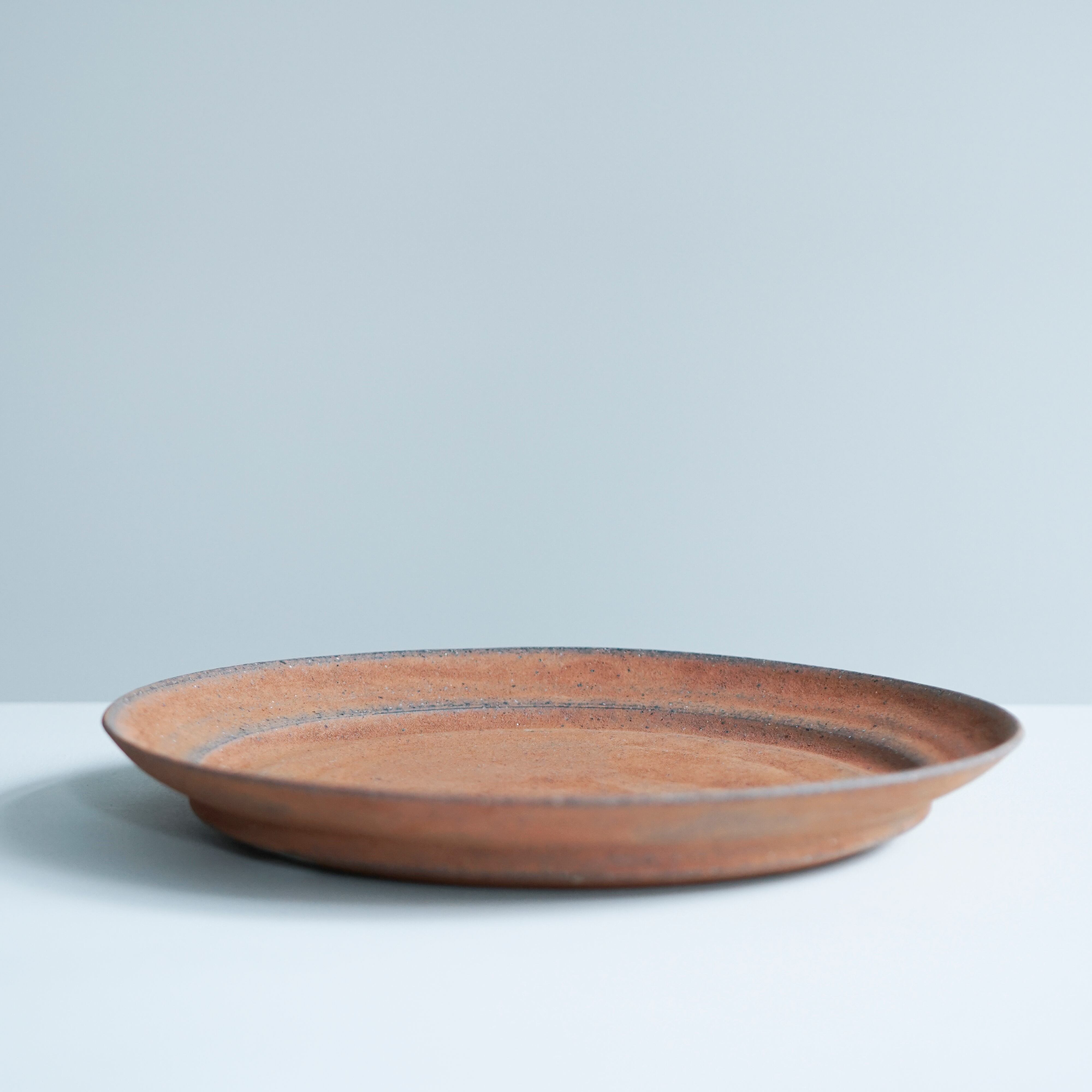 二階堂明弘 11 やきしめ リムプレート 伊豆土赤 | FUURO