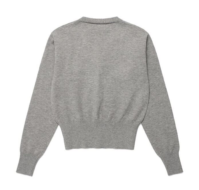 ☆IVE ウォニョン X rolarola コラボ！！【rolarola】V NECK BASIC