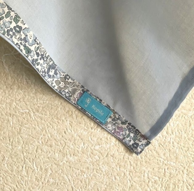 お着替えフェイスカバー【綿ローン×リバティプリント・ミシェル 2021 】パステルブルー