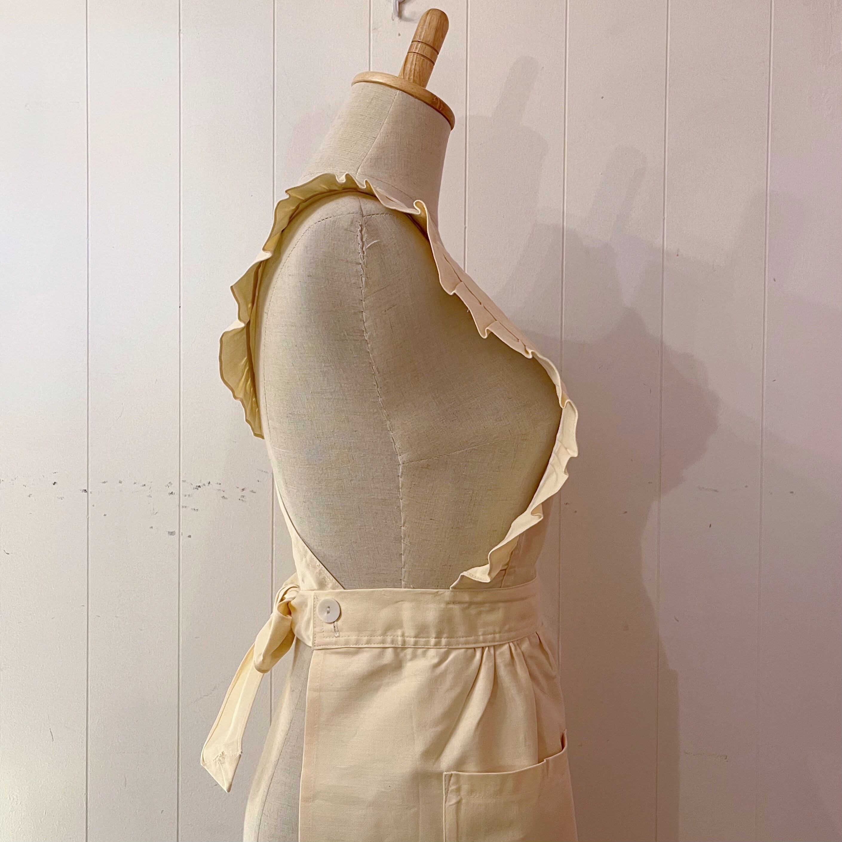 dog & boy cream frill apron