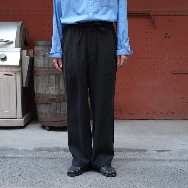 ULTERIOR for khaki "LINEN SILK KERSEY DRAWSTRING PANTS" -BLACK ULTERIOR for khaki "LINEN SILK KERSEY DRAWSTRING PANTS" -BLACK