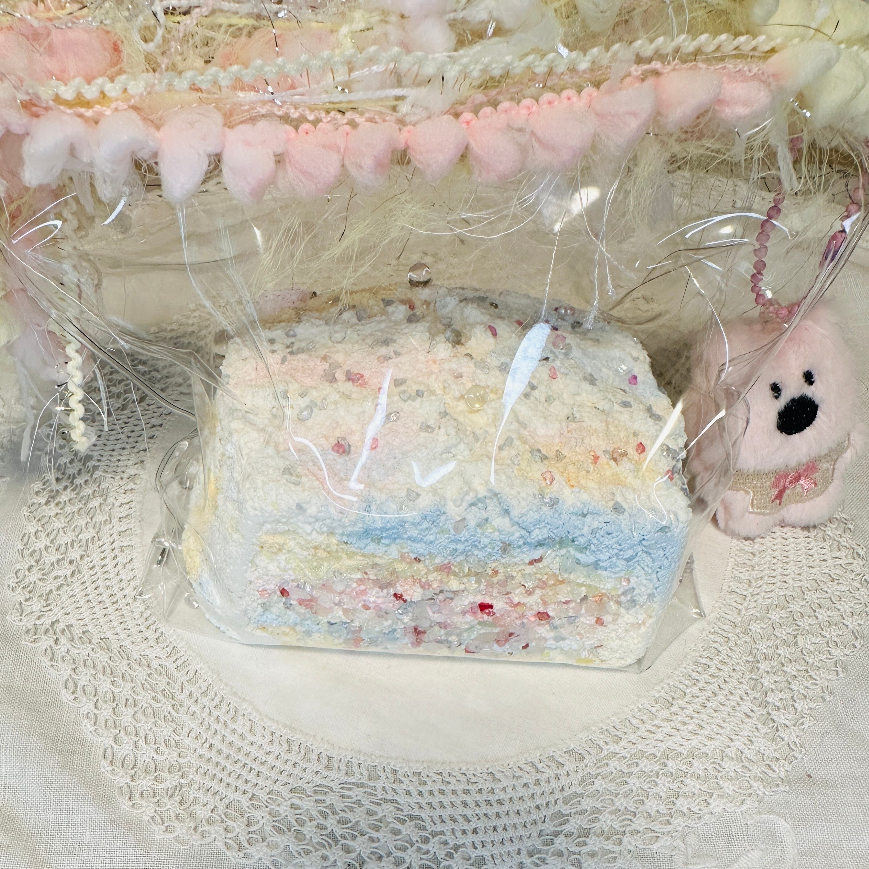 絶版　小山菜奈トースト　studio 人気スクイーズ　レア 小山菜奈 3層トースト スクイーズ | Okaru Squishy