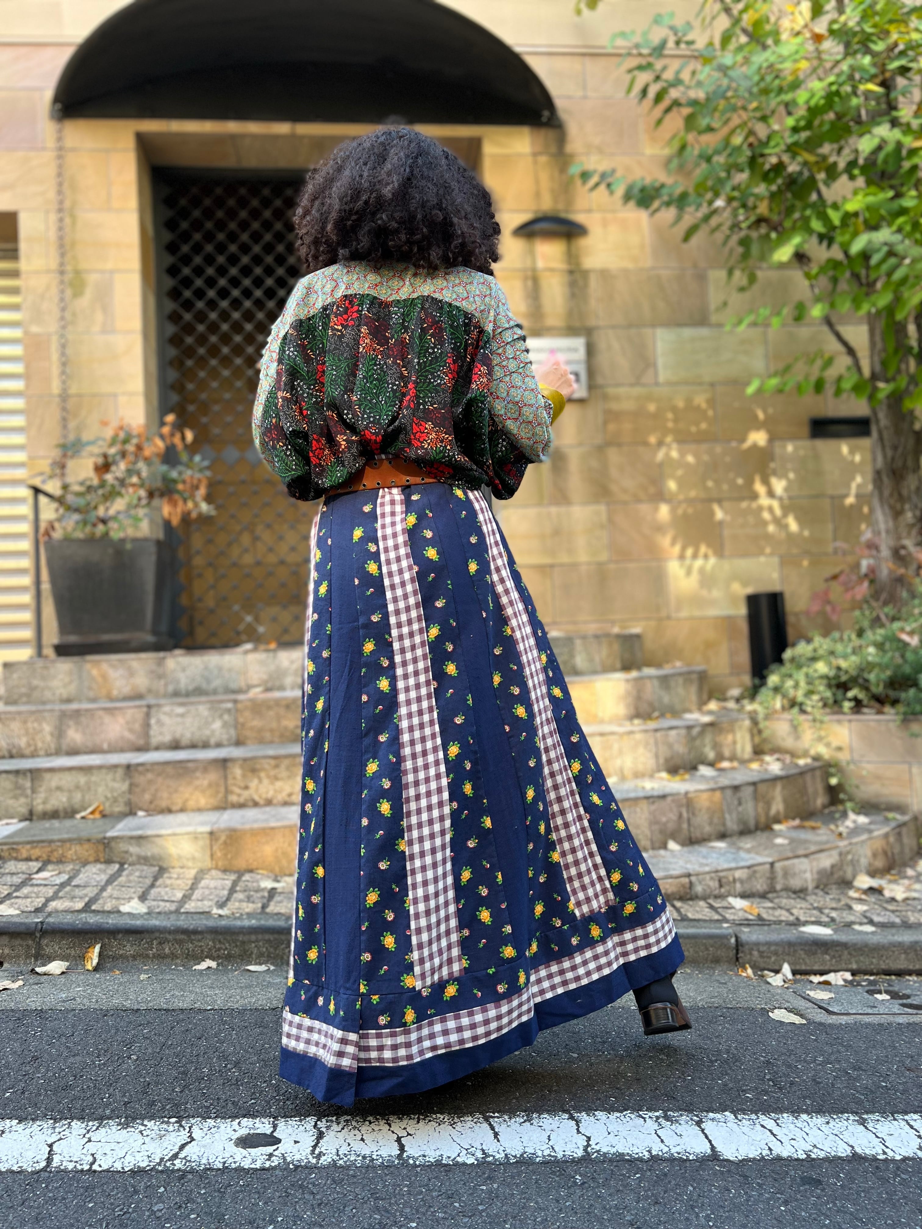 70s handmade navy floral × gingham check cotton long skirt ...