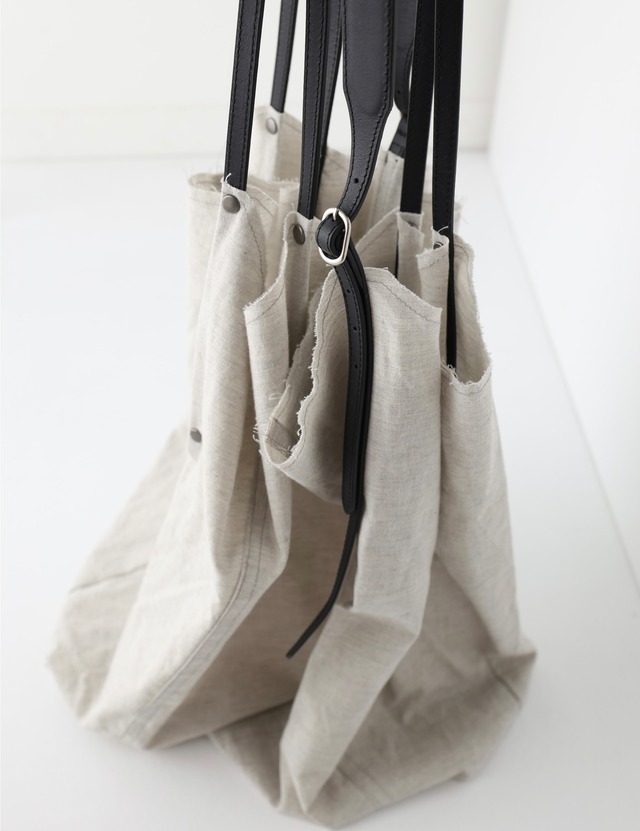 【ulikasanctus】 FOUR HANDLE BAG