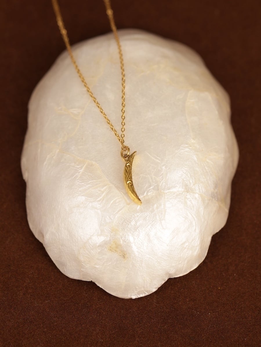 316L hawaiian crescent moon necklace #n16 | rani