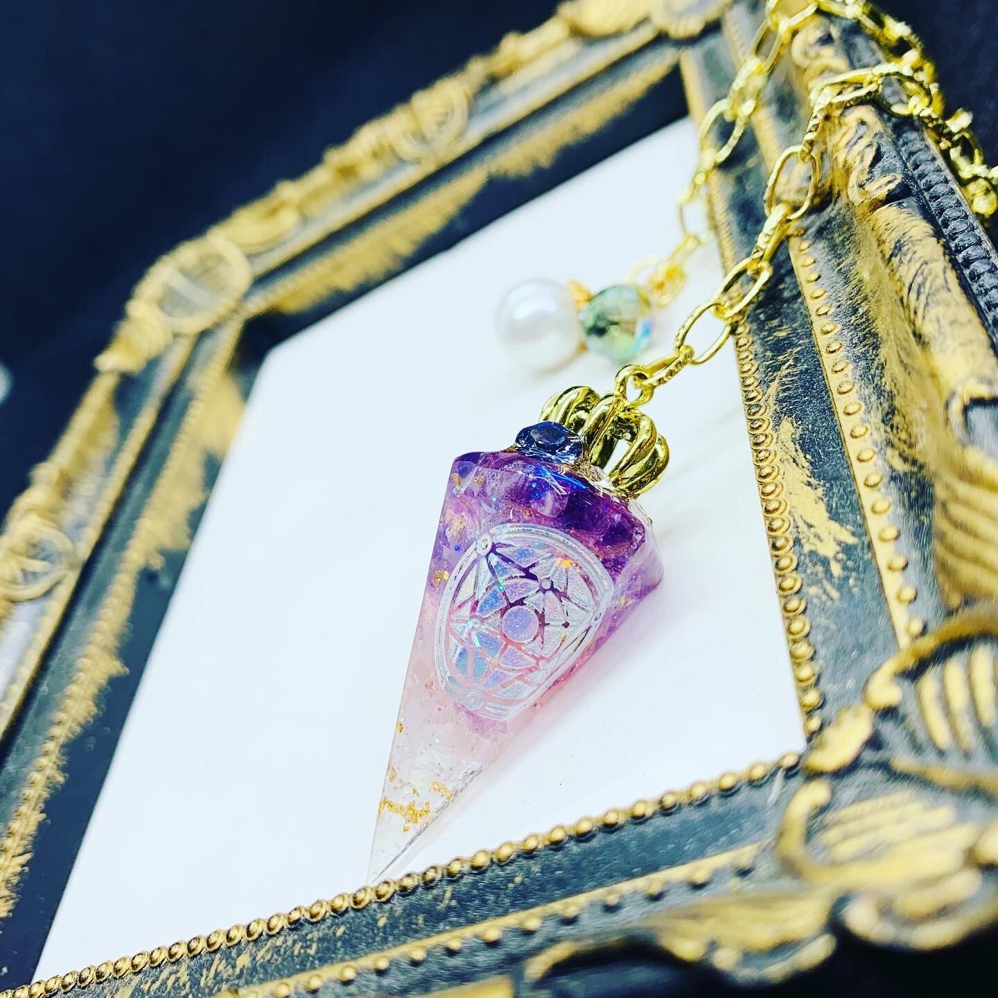 限定スターフラワー ペンデュラム レジンチャーム（レジン 宇宙の通販 