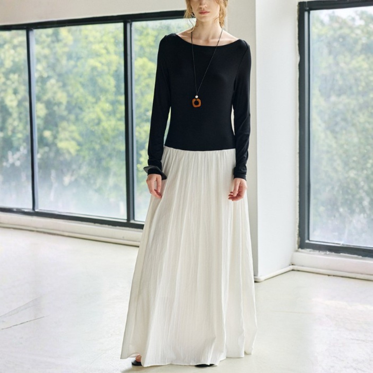 Robe Contrast Maxi Dress F0554