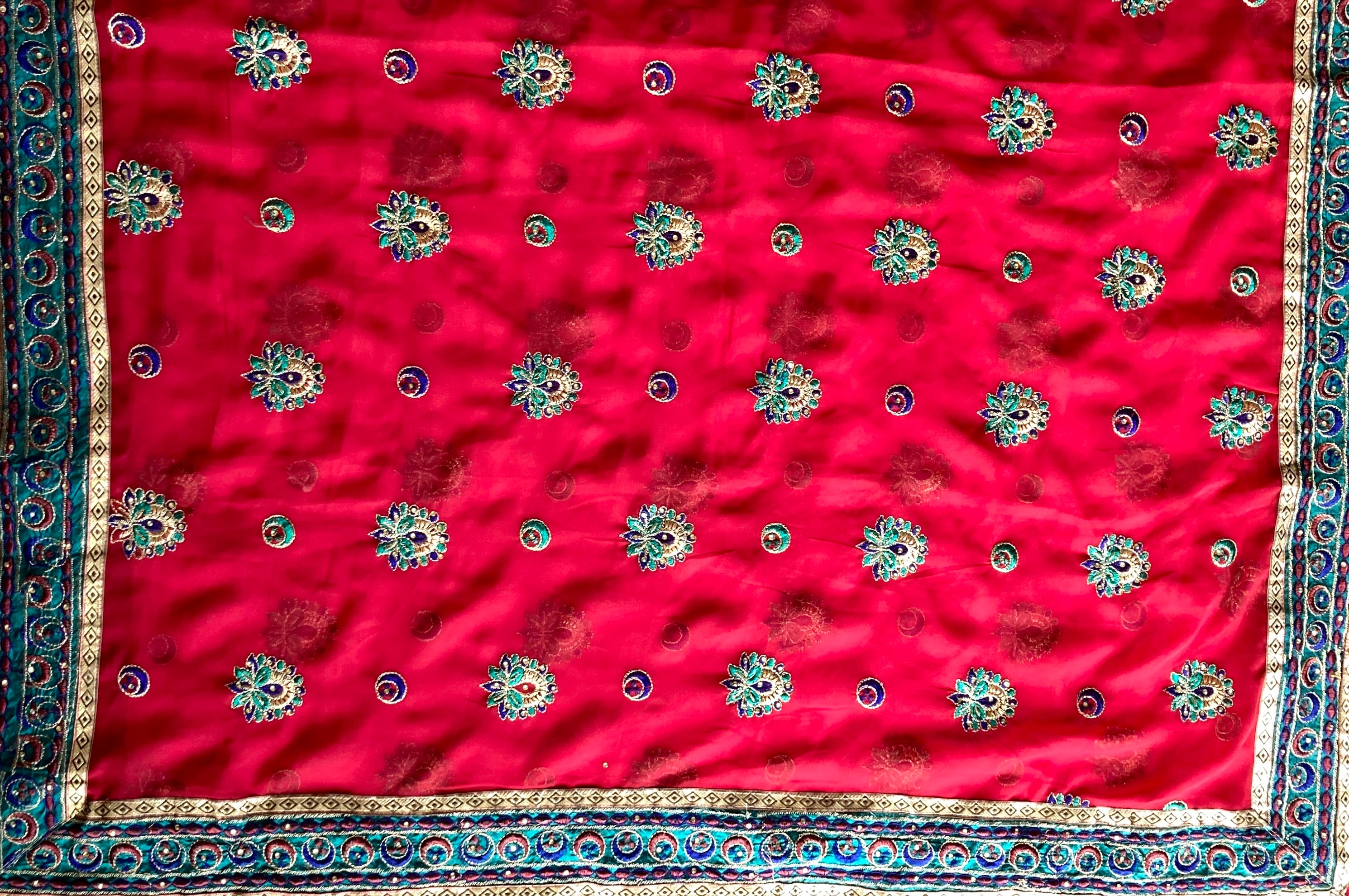 端切れ インド刺繡 R-68 インド サリー サリーボーダー 刺繍 生地 布 