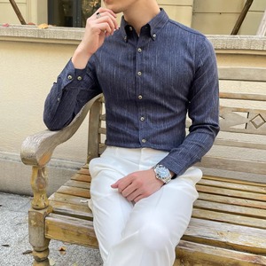 カジュアルなダークパターンとファッション性を兼ね備えた長袖シャツ　SH003