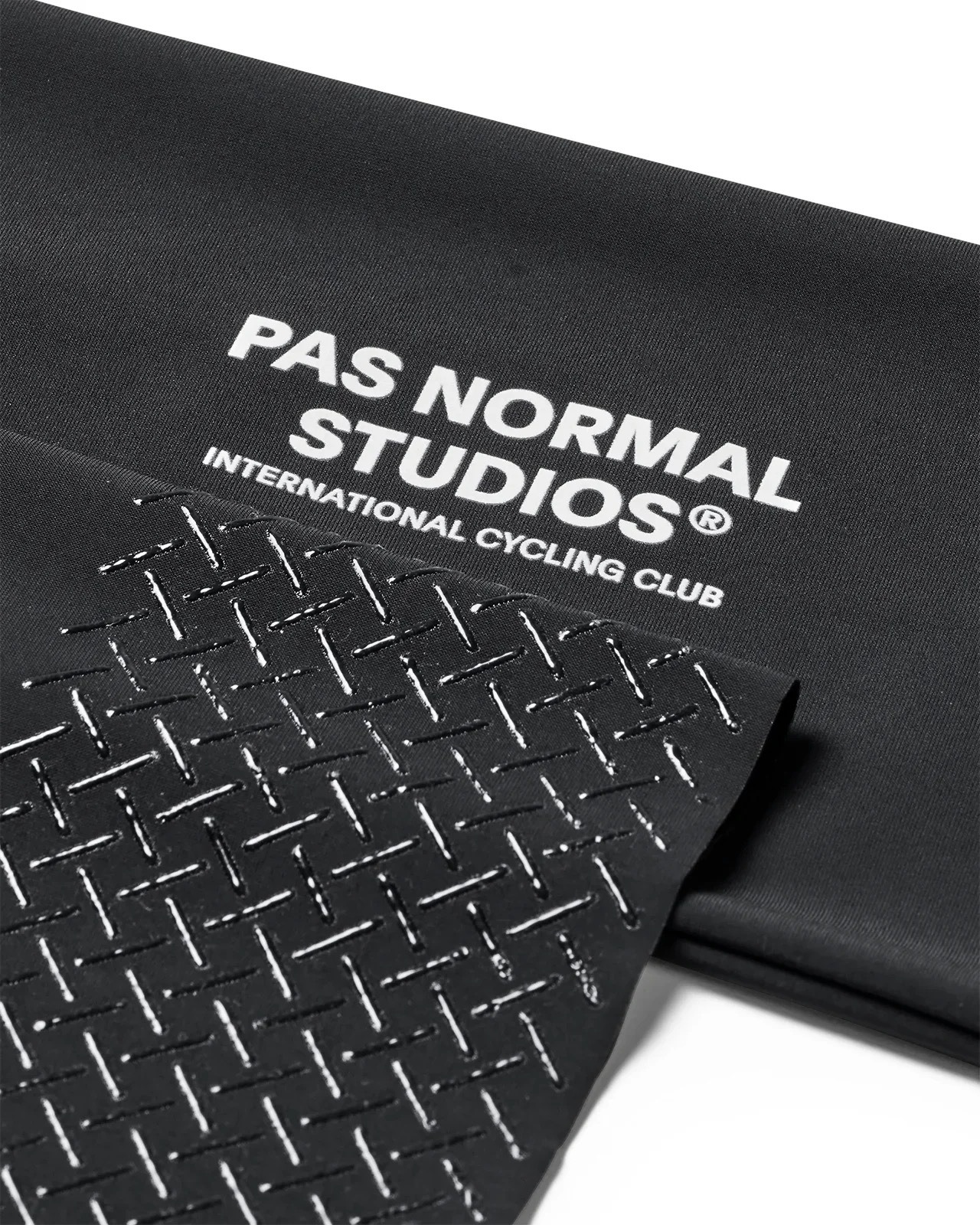 Pas Normal Logo Arm UV Protector Black