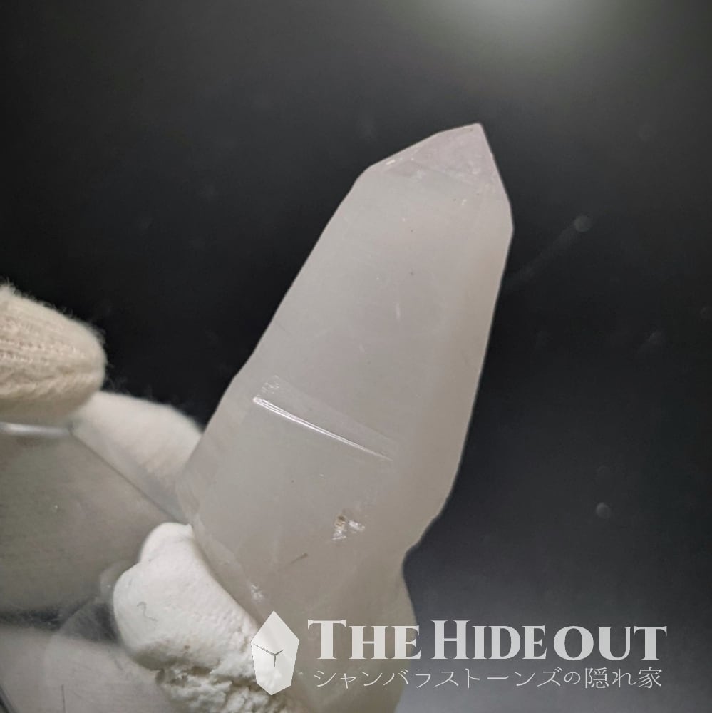 日本国産鉱物標本022 山梨県甲州市黒平町水晶峠産水晶 モワンと濃密な