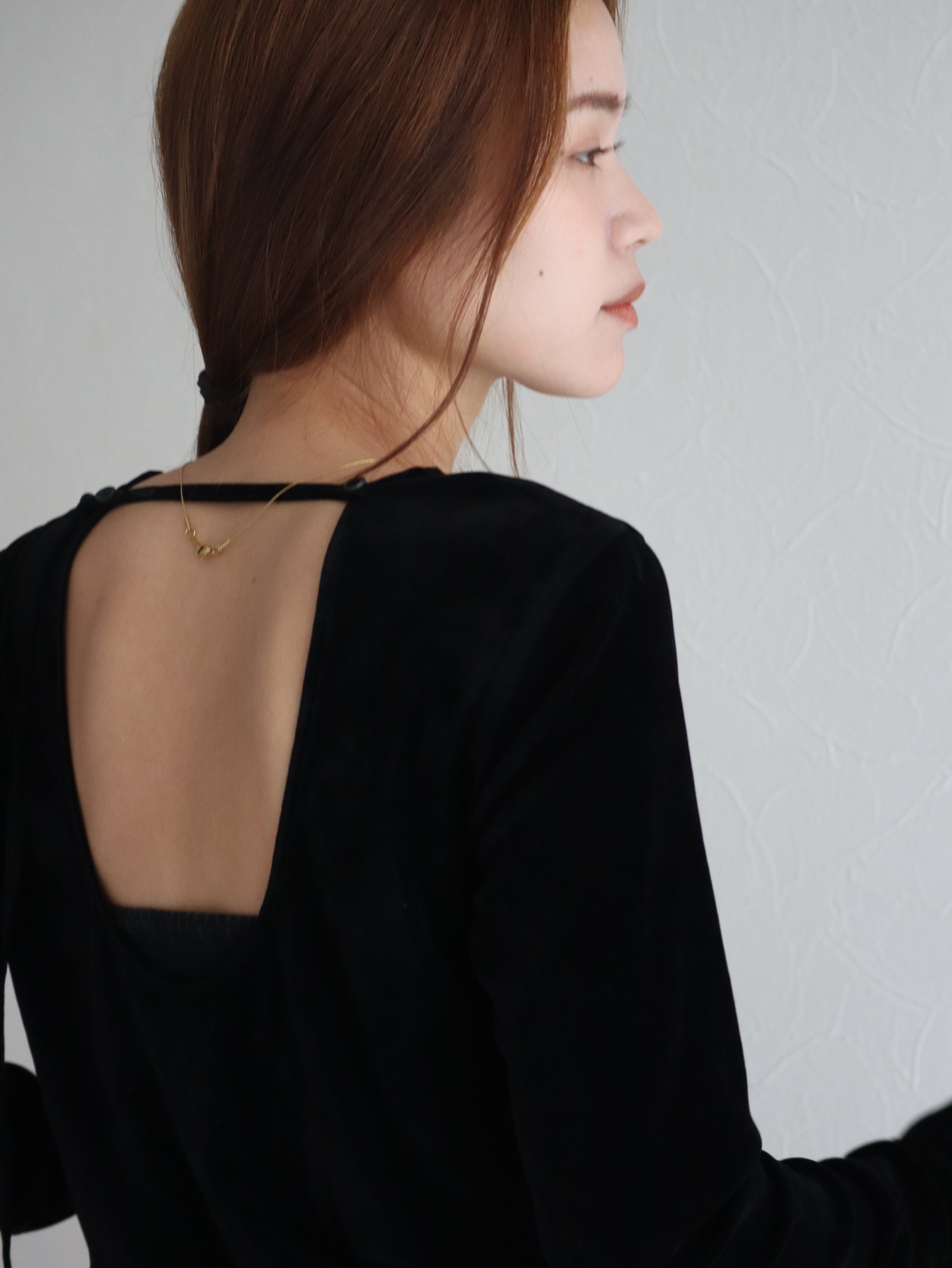 TOPS | e L L a