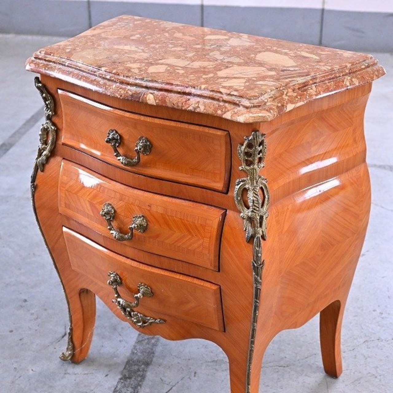 【引取限定】イタリア製 チェスト 大理石 コンソール 棚 電話台 花置き アンティーク リビング ロココ 机 ゴールド クラシック コモード【中古家具/中古インテリア/USED家具ユーズド家具/リサイクル】