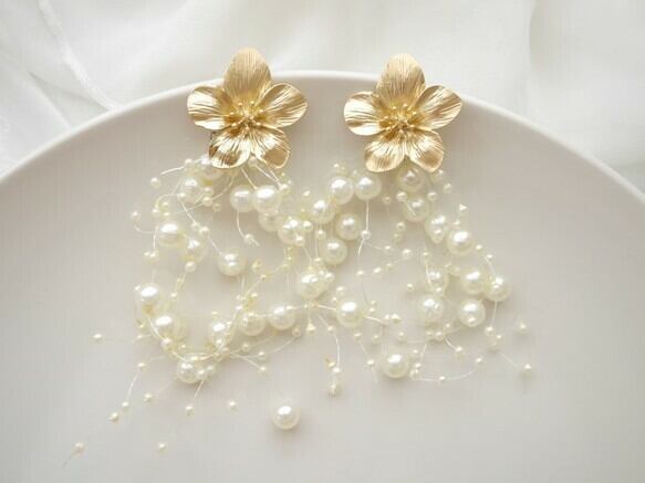 大ぶりピアス 花 ビーズタッセルピアス シャワーパールピアス パールシャワーピアス フラワー ゴールド Aile Bouquet