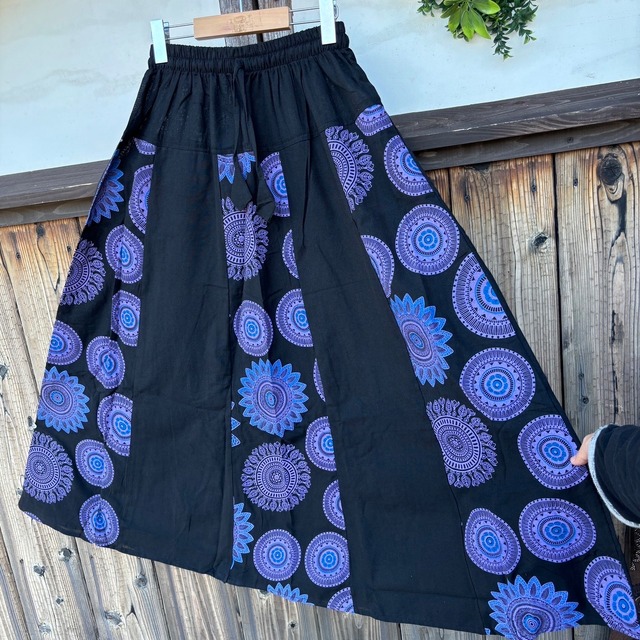 フラワーボリューミースカート