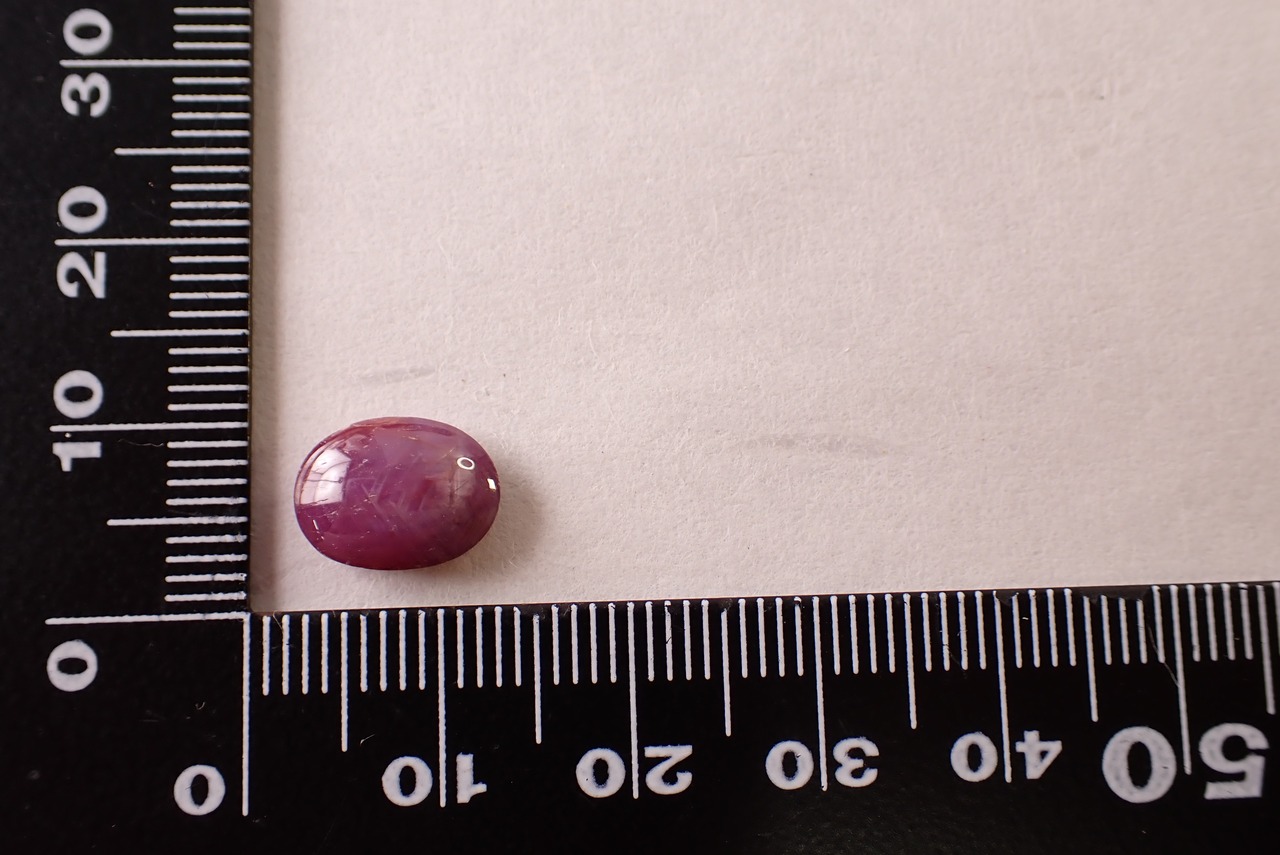 スタールビー(非加熱)　3.97ct　[D11‐435]