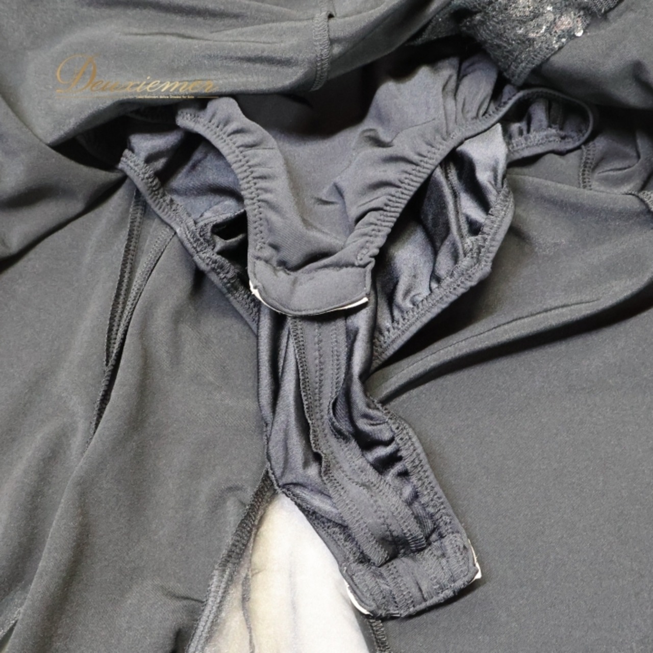 社交ダンス 衣装 セキネ SEKINE ラテン ドレス ワンピース 黒 シルバー フリル パーティ 発表会 軽い スパンコール デモ 競技 ダンス 日本製 ブラック系 シルバー系 ラテン用 衣装 発表会用 フリルデザイン スパンコール付き おしゃれダンスドレス レディースドレス 軽量 舞台衣装 ブラックドレス シルバーデザイン 7号