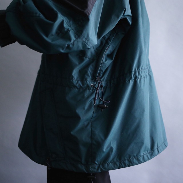"Columbia" deep green × black over size nylon anorak with hood