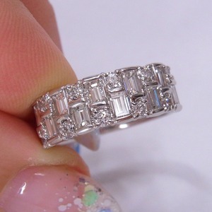 Pt900天然ダイヤモンド1.3ct　バゲットラウンドシークレットトークパヴェリング