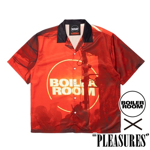 【PLEASURES/プレジャーズ×BOILER ROOM】VENUE BUTTON UP 半袖シャツ / RED / FA25-13556 セール対象外