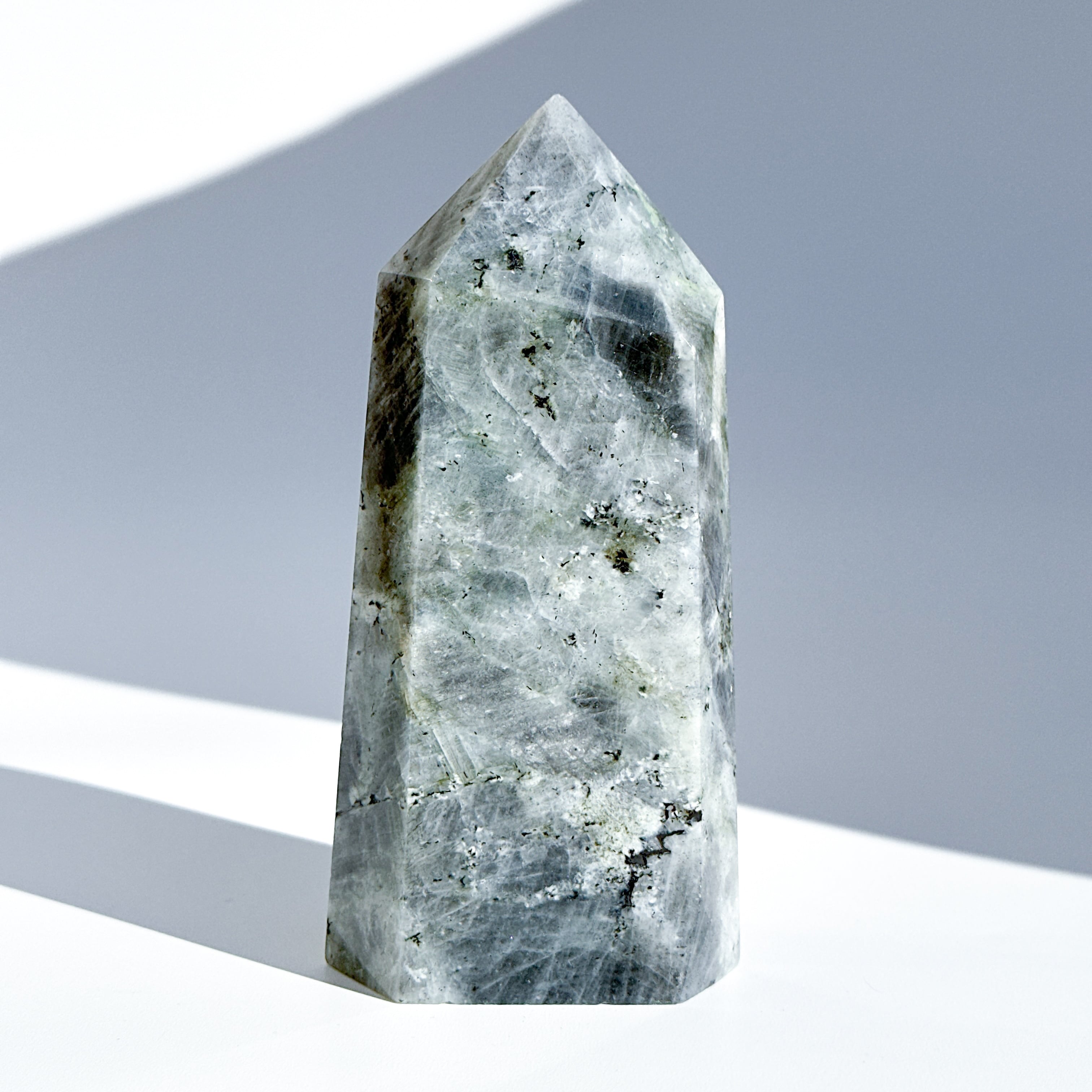 グレーのラブラドライト タワー11◇ Labradorite ◇天然石・鉱物