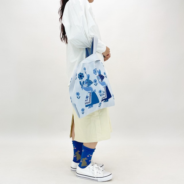 【Aiko Fukawa】布川愛子 KNIT MARCHE BAG  お花を掲げるうさぎたち ニットマルシェバッグ