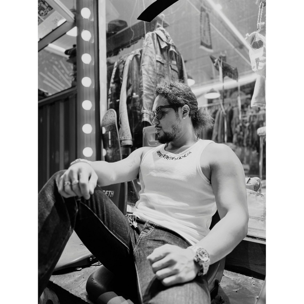 ストリート Chicano 刺繍入り高伸縮ボトムタイトベスト T1629